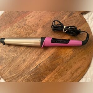 Remington Shine Therapy Argan Oil & Keratin Infused Conical Curling Wand